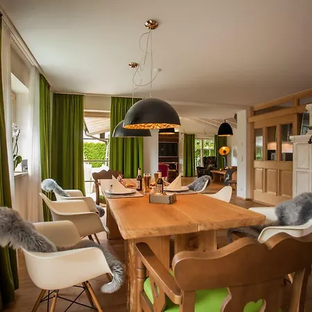 Chalet-platzhirsch * Oberstdorf